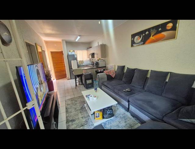 1 BEDROOM PROPERTY TO RENT IN WESTDENE